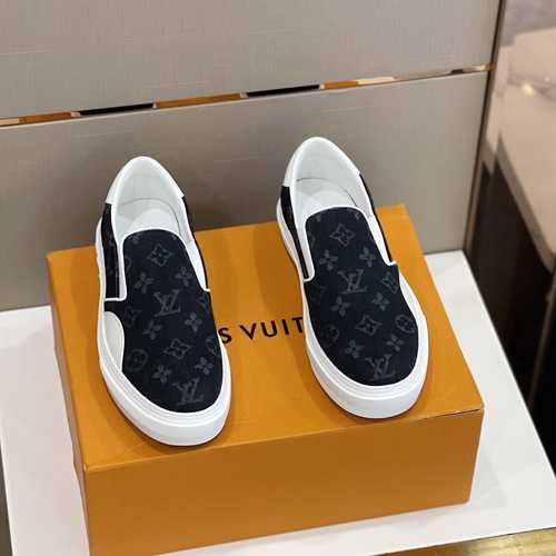 ルイヴィトン靴コピー   2022新品大人気NO.1  Louis Vuitton ルイヴィトン靴0131