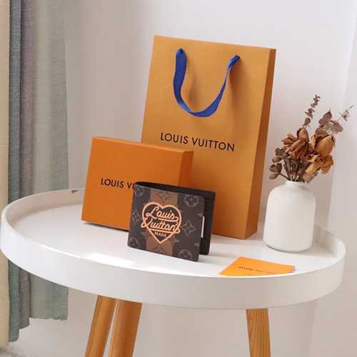 ルイヴィトン財布コピー 定番人気2022新品 Louis Vuitton ルイヴィトン財布365