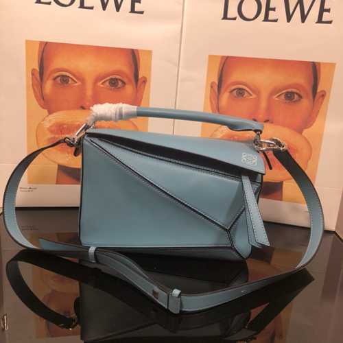 ロエベバッグコピー 定番人気2021新品  Loewe  ロエベバッグ00051