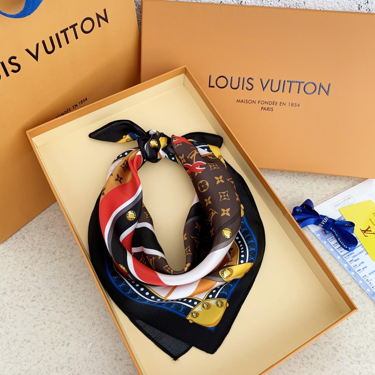 Louis Vuitton（路易威登）100%桑蚕丝素绉缎。 百搭小方巾，减龄气质优雅，既可当